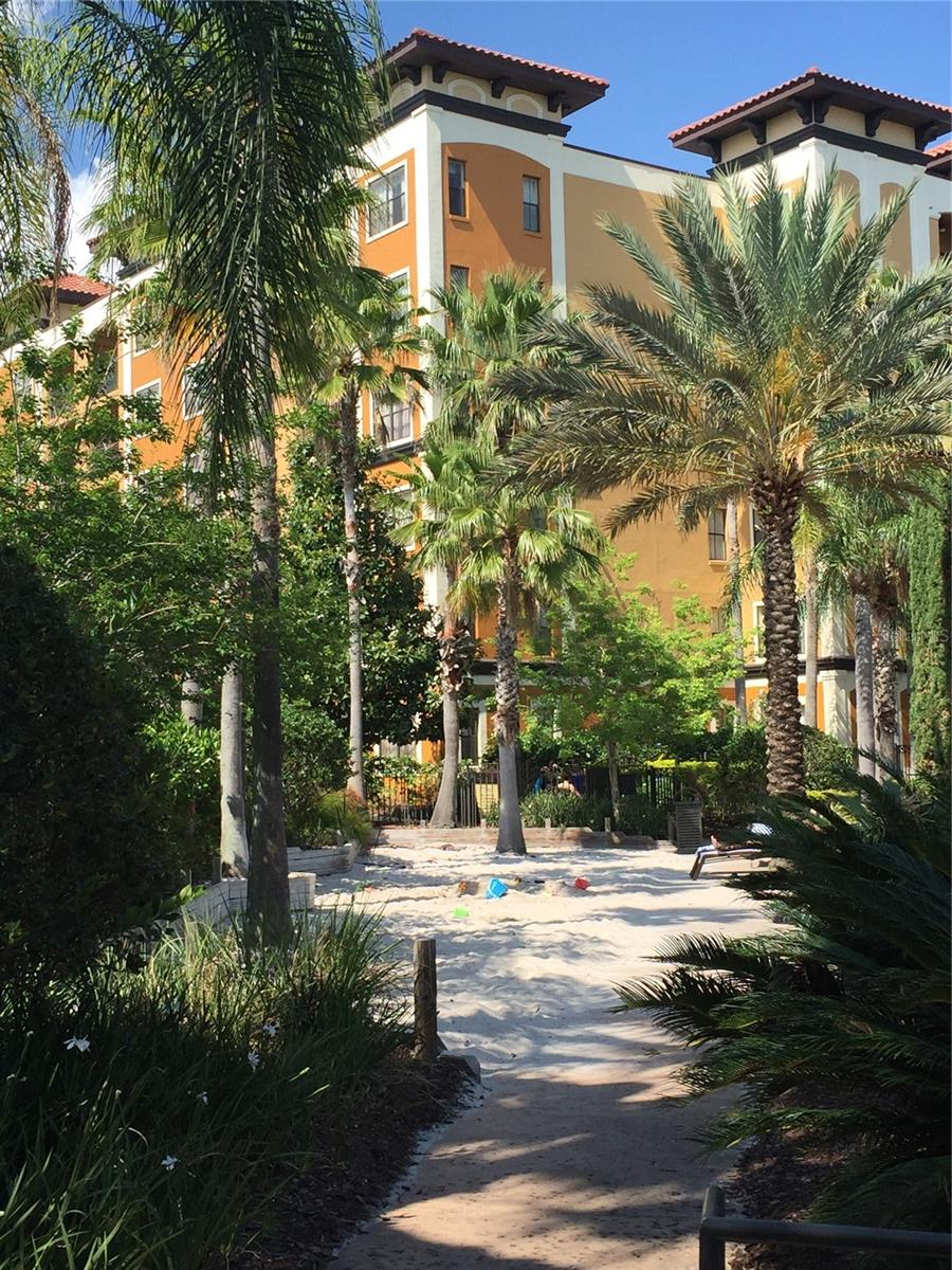 FLORIDAYS ORLANDO RESIDENCE - Residential