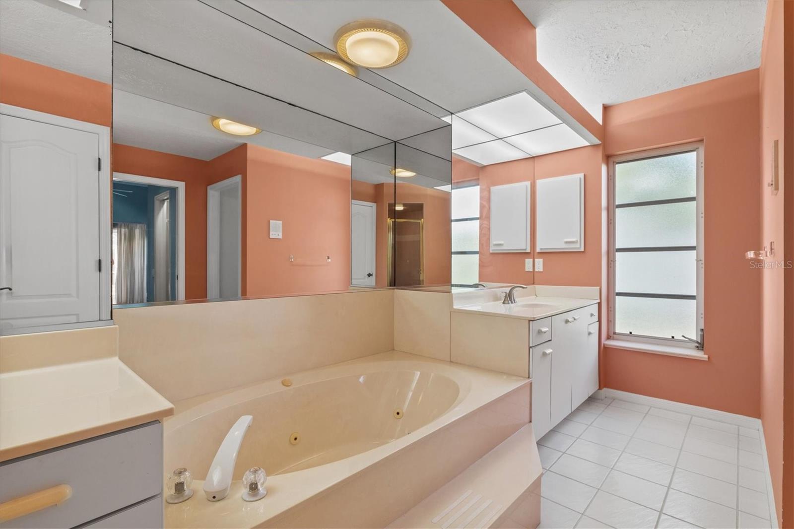 CHESTNUT CREEK ESTATES - Residential