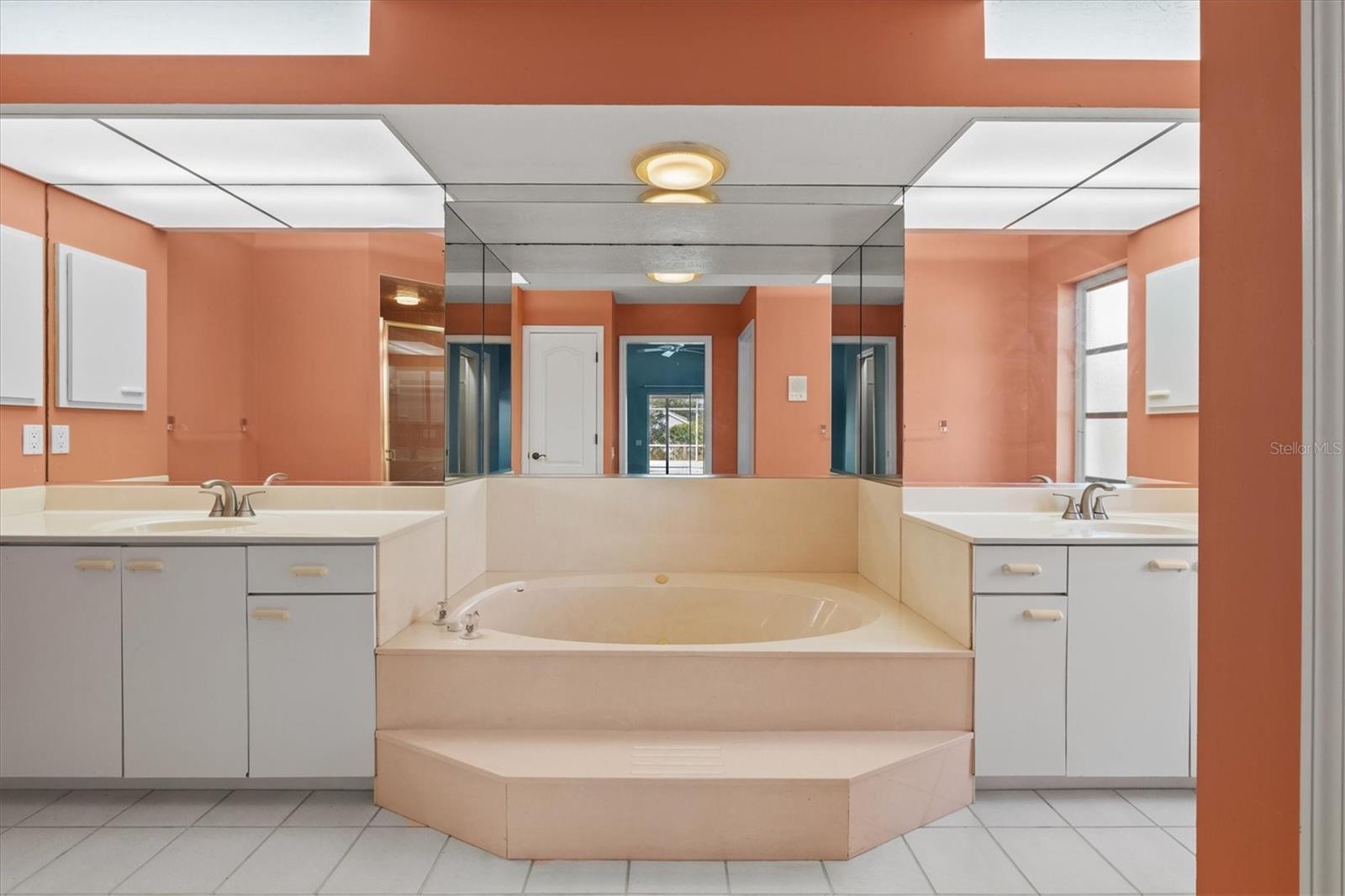 CHESTNUT CREEK ESTATES - Residential