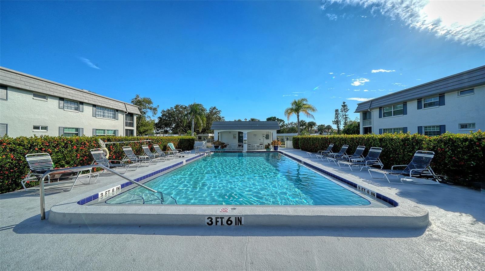 BAYWOOD COLONY SOUTHWOOD APARTMENTS - Residential