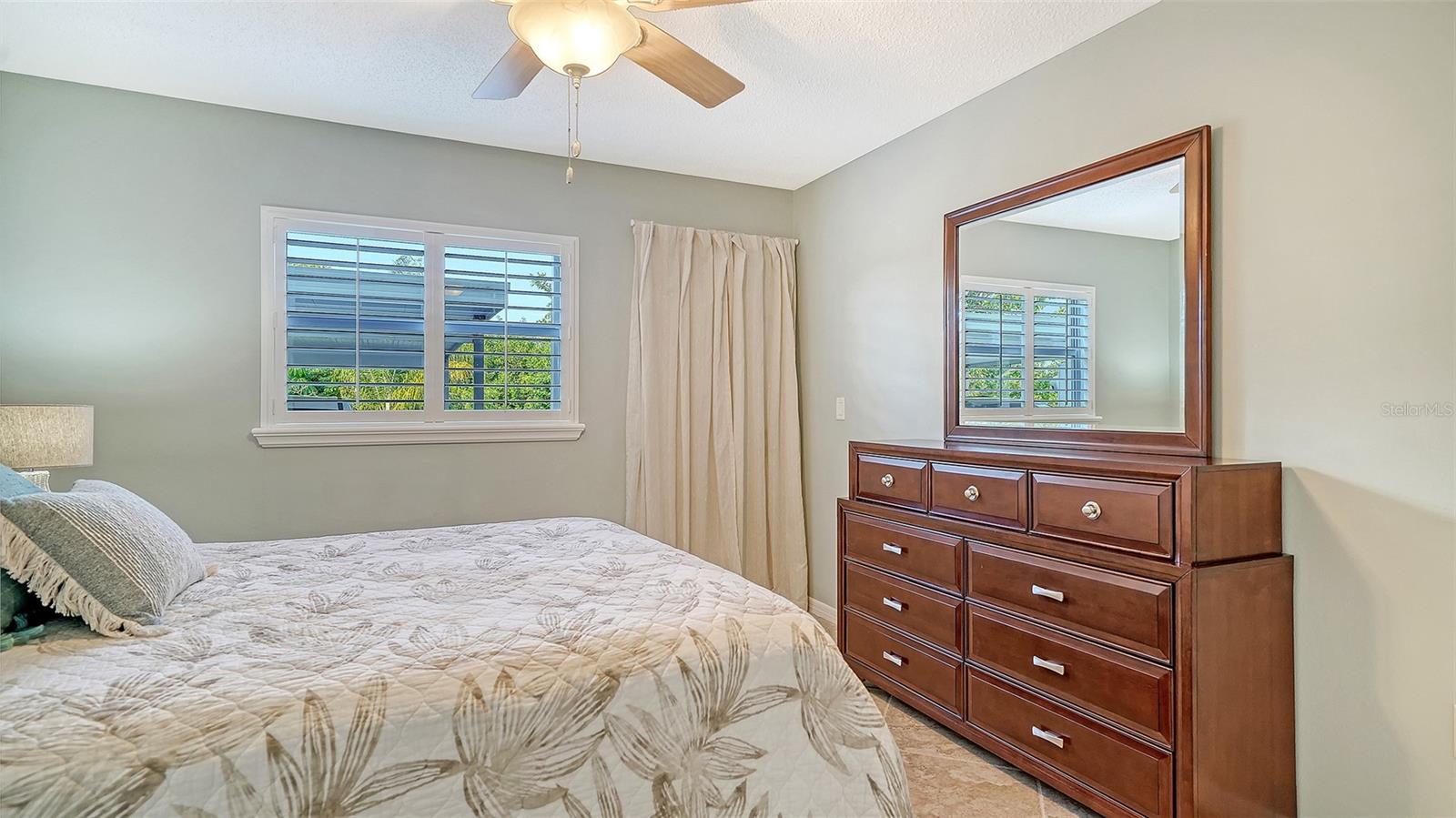 BAYWOOD COLONY SOUTHWOOD APARTMENTS - Residential