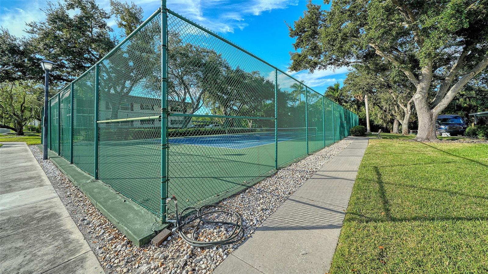 BAYWOOD COLONY SOUTHWOOD APARTMENTS - Residential