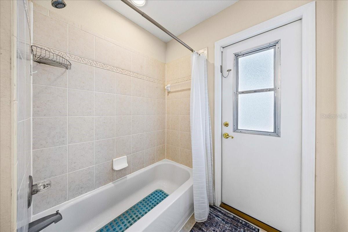 KINGSLAND COUNTRY ESTATE - Residential