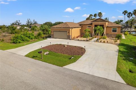 A home in PORT CHARLOTTE