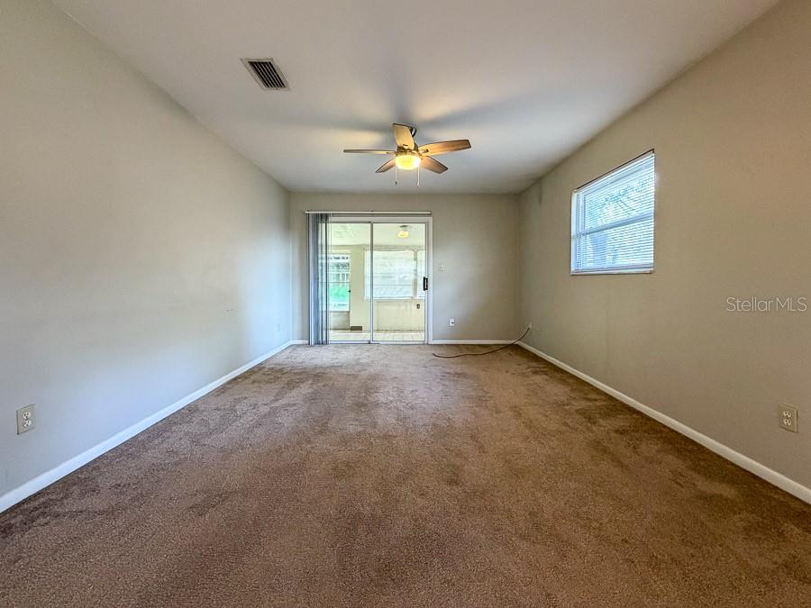 SHADY FOREST - Residential Lease