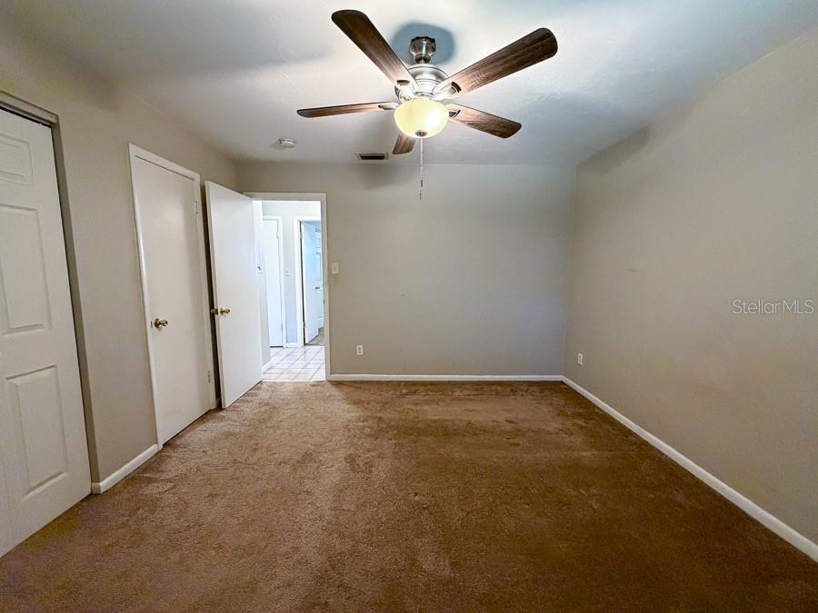 SHADY FOREST - Residential Lease