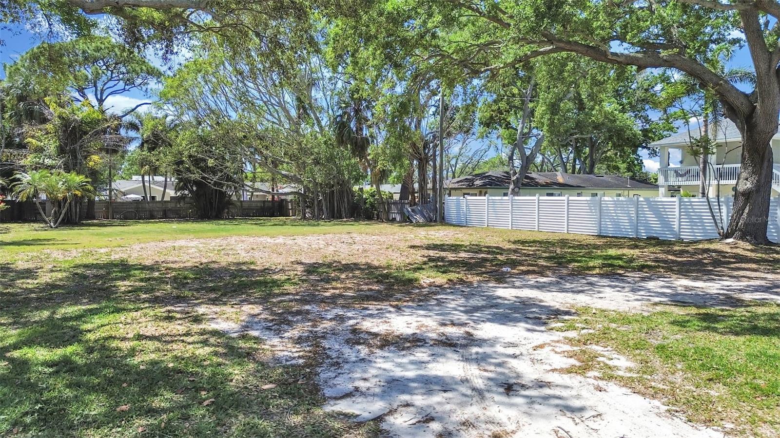 5438 BAYOU GRANDE BOULEVARD NE