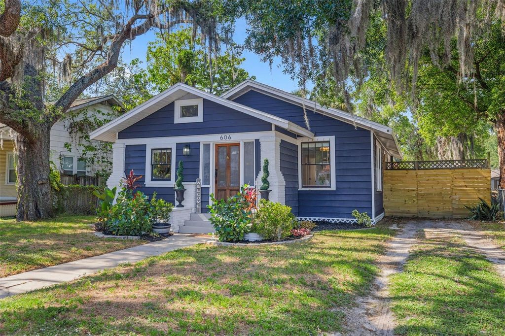 Photo of 606 E Lambright Street, Tampa, FL 33604 (MLS # TB8460140)