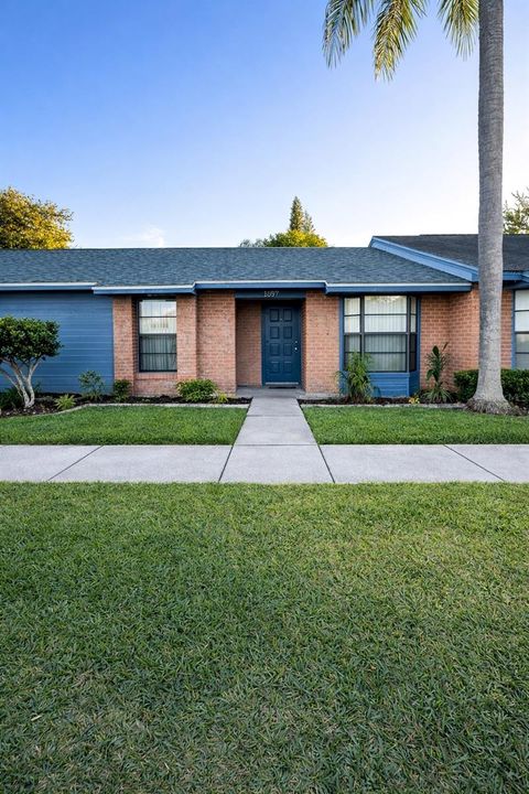 Photo of 2904 Squire Oak Court, Saint Cloud, FL 34769 (MLS # S5139853)