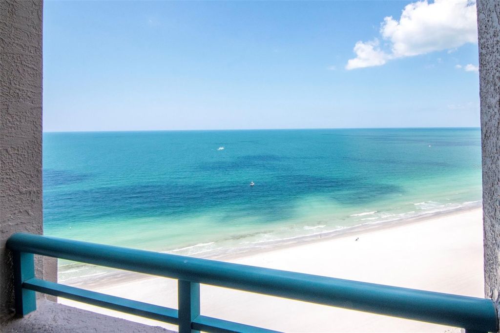 Photo of 1560 Gulf Boulevard #4, Clearwater Beach, FL 33767 (MLS # TB8502984)