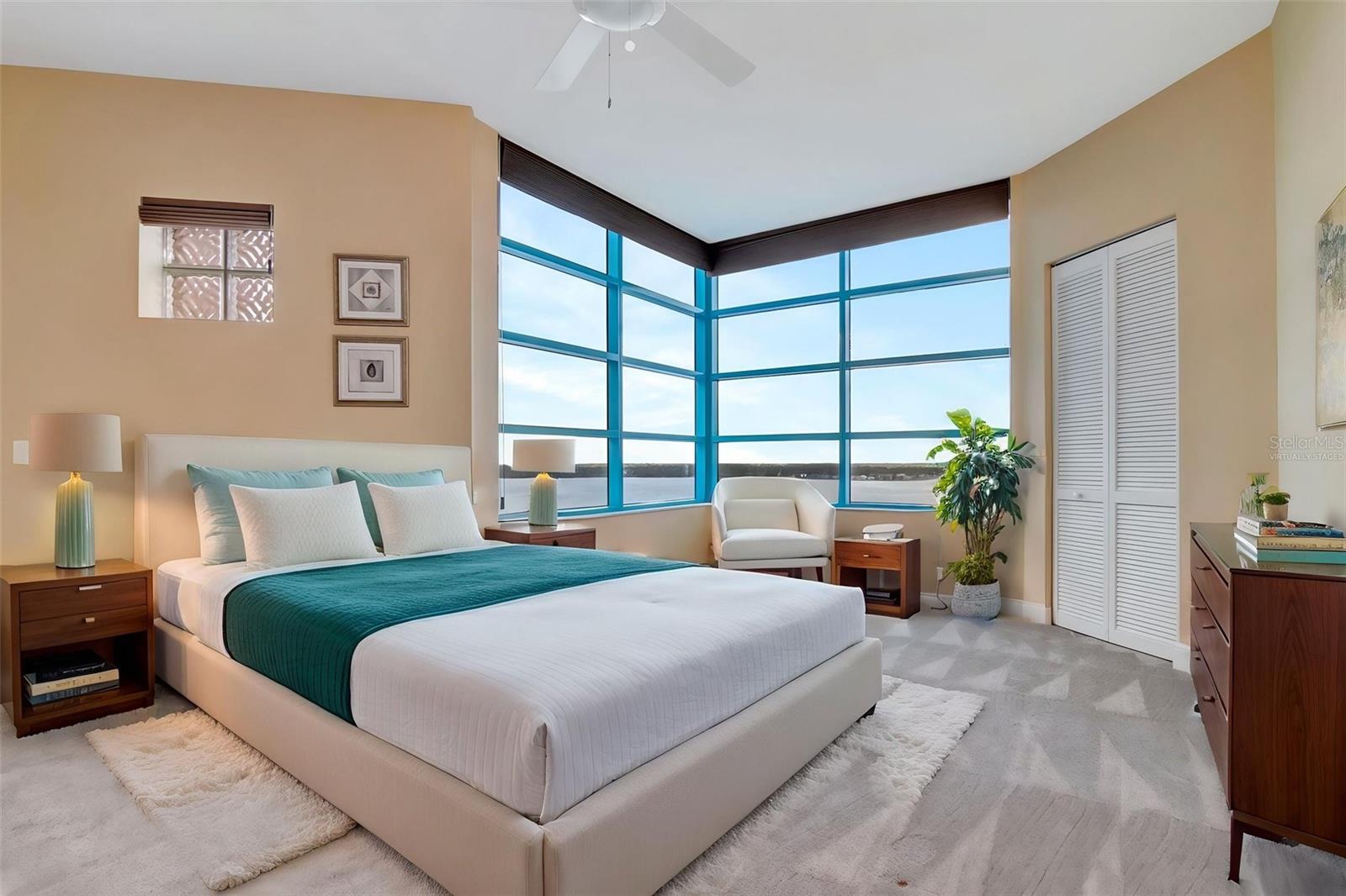 ULTIMAR THREE CONDO - Residential
