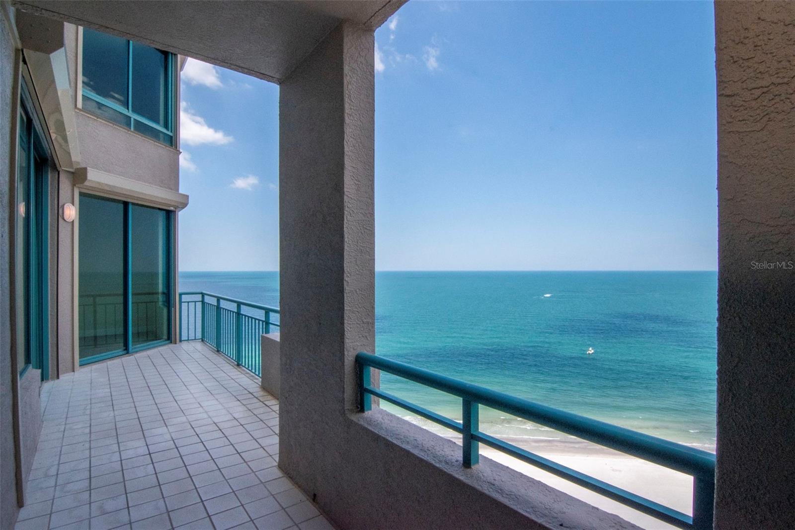 ULTIMAR THREE CONDO - Residential