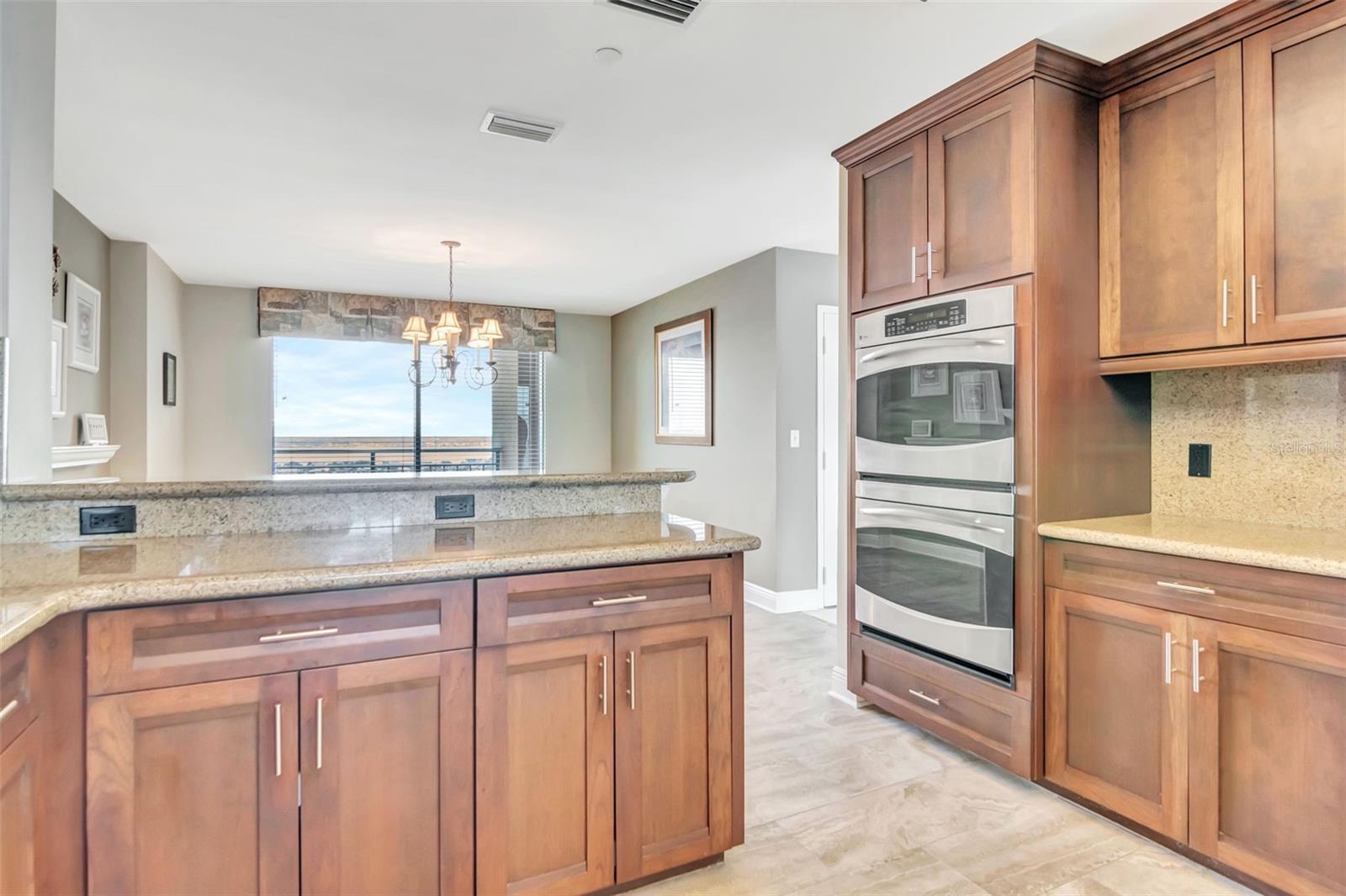 ULTIMAR THREE CONDO - Residential