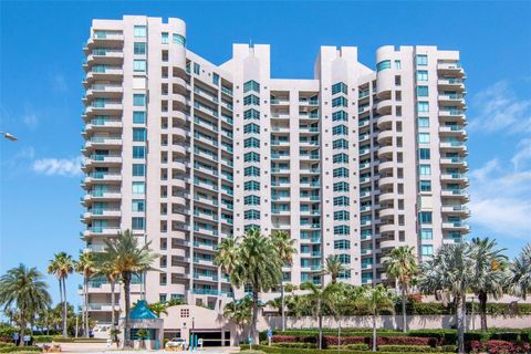 Photo of 1560 Gulf Boulevard #4, Clearwater Beach, FL 33767 (MLS # TB8502984)