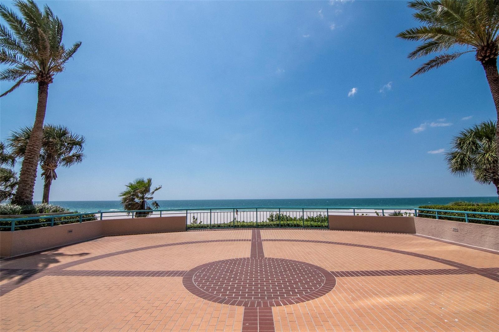 ULTIMAR THREE CONDO - Residential