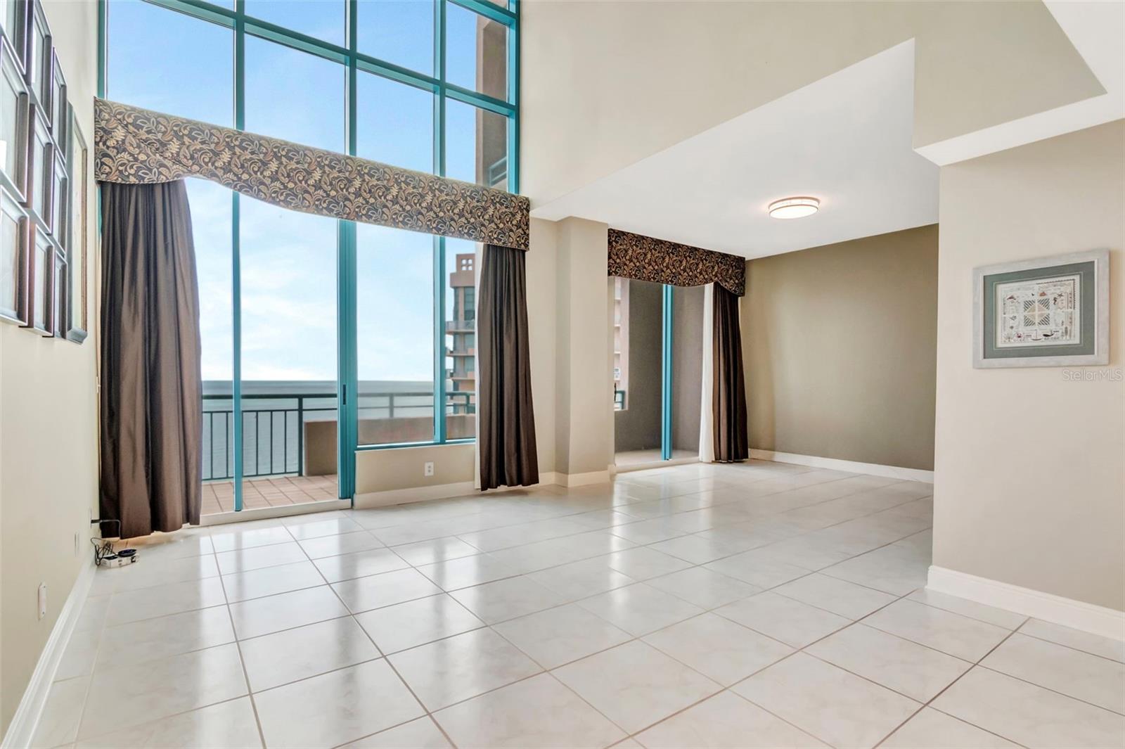 ULTIMAR THREE CONDO - Residential