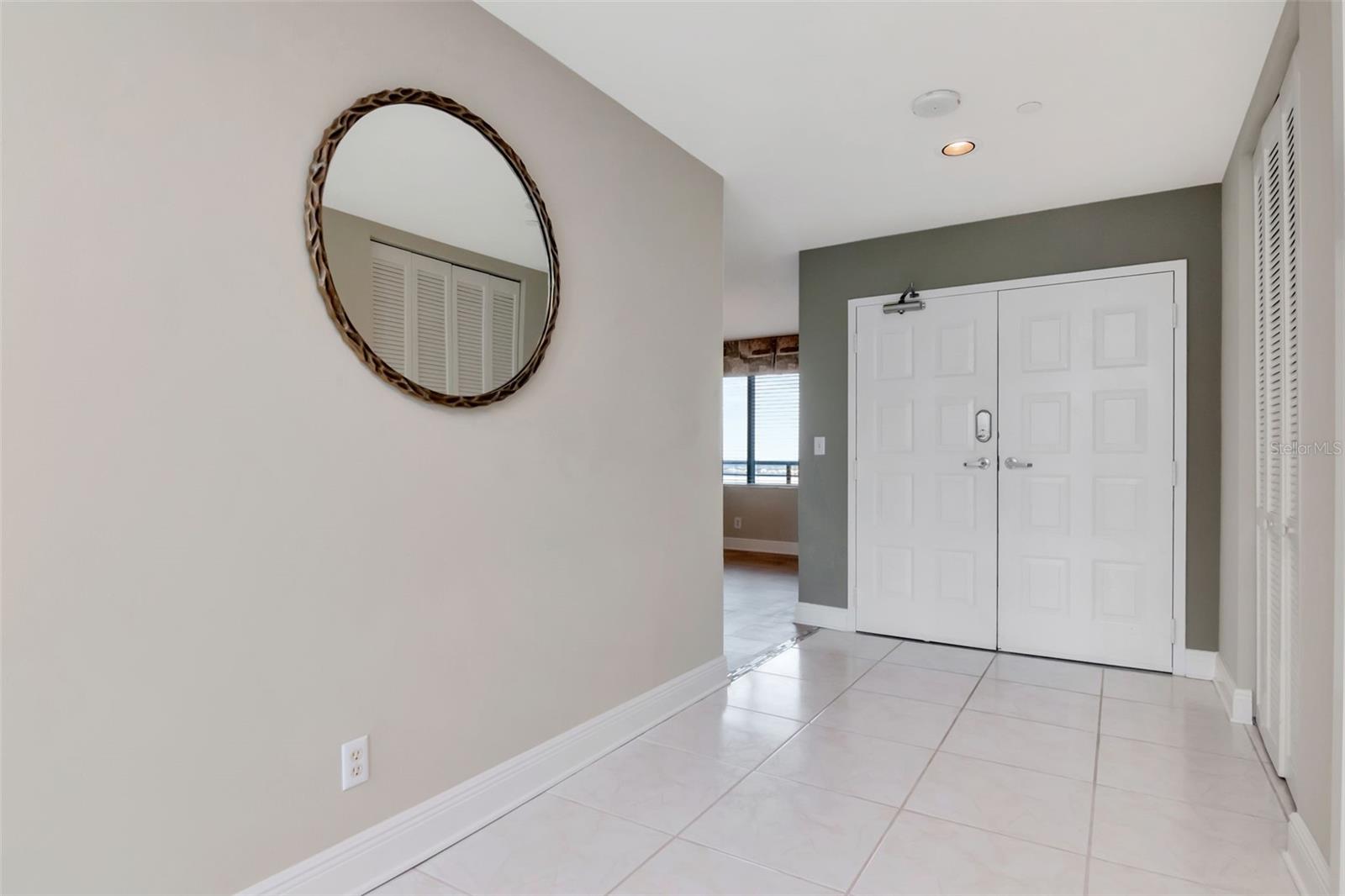 ULTIMAR THREE CONDO - Residential