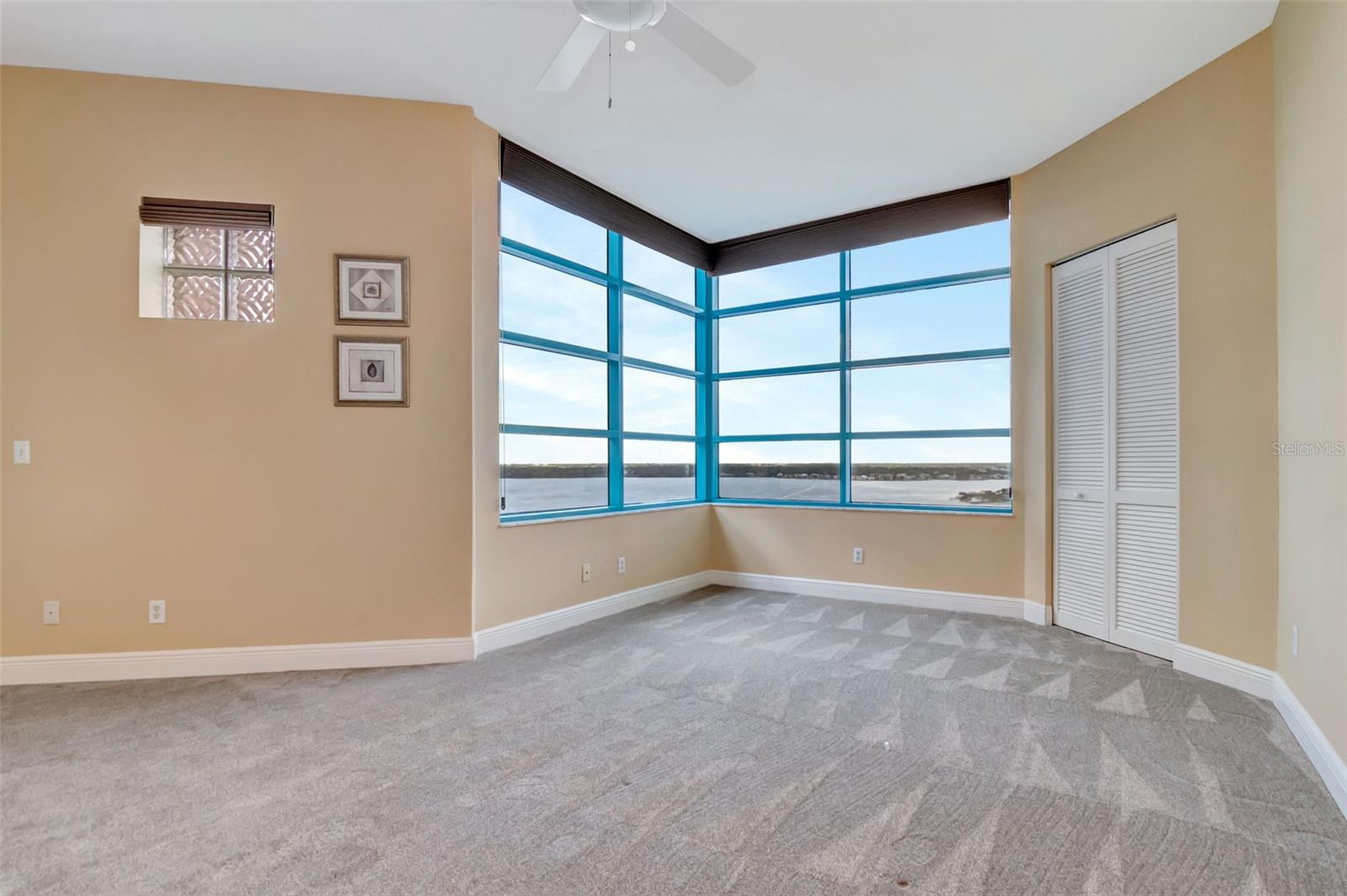 ULTIMAR THREE CONDO - Residential