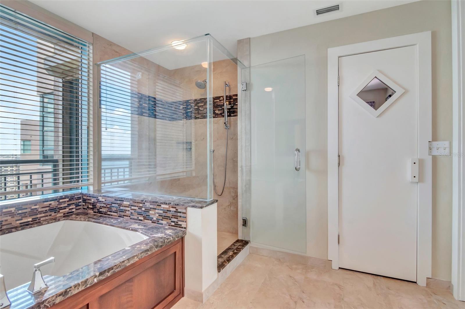 ULTIMAR THREE CONDO - Residential
