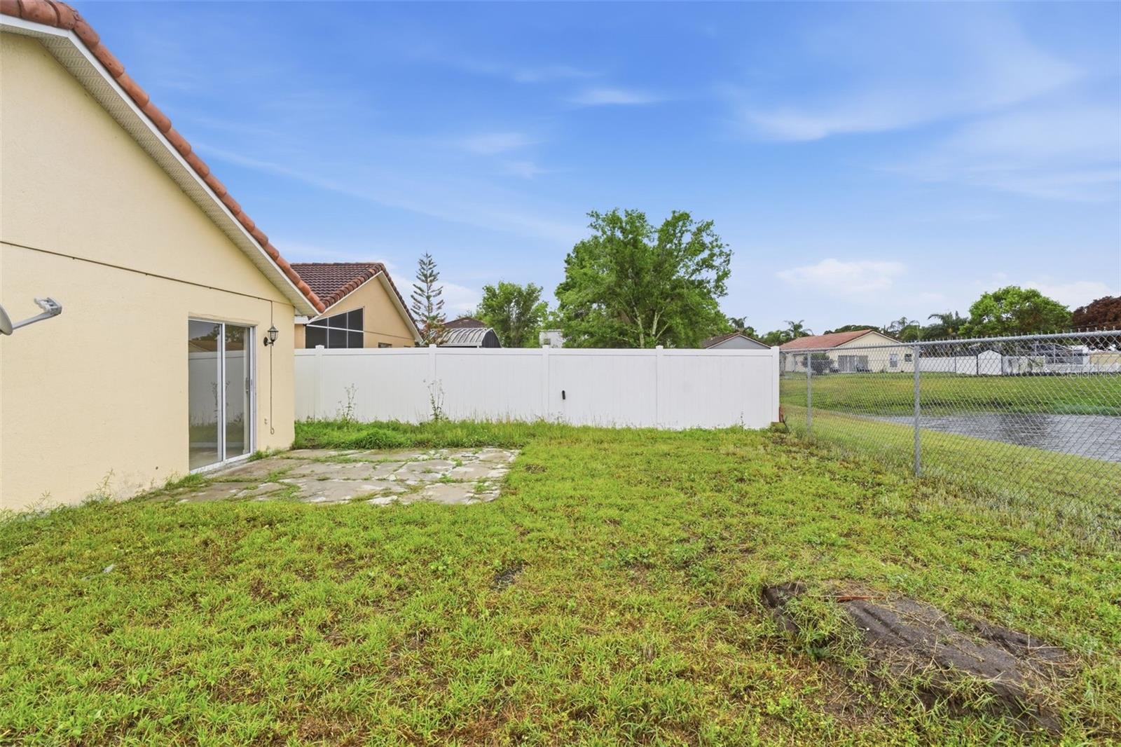 TUSCANY POINTE PH 01 - Residential