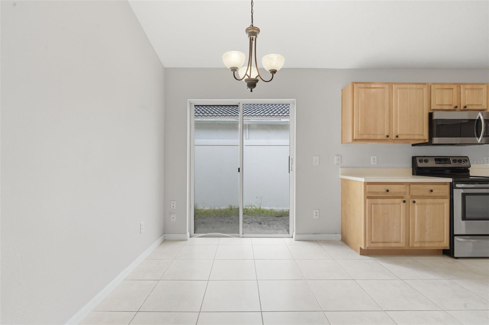 TUSCANY POINTE PH 01 - Residential