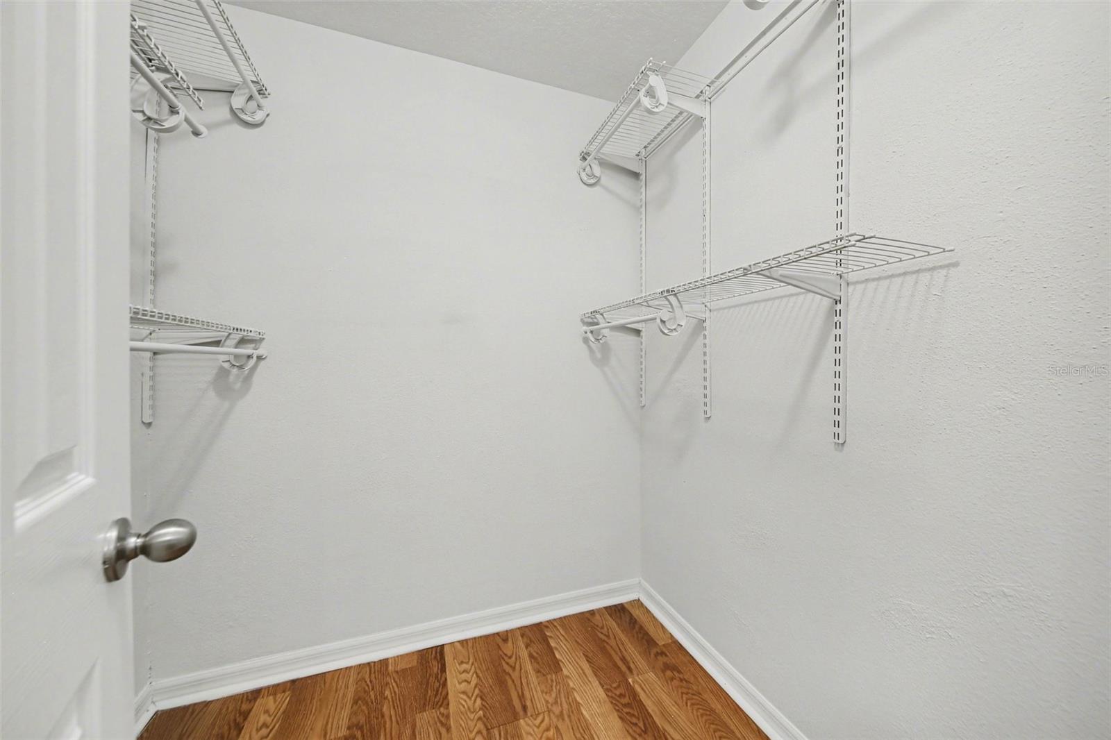 ORVERLOOK/LK GRIFFIN - Residential