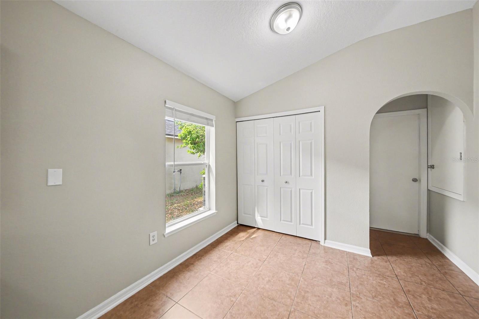 ORVERLOOK/LK GRIFFIN - Residential