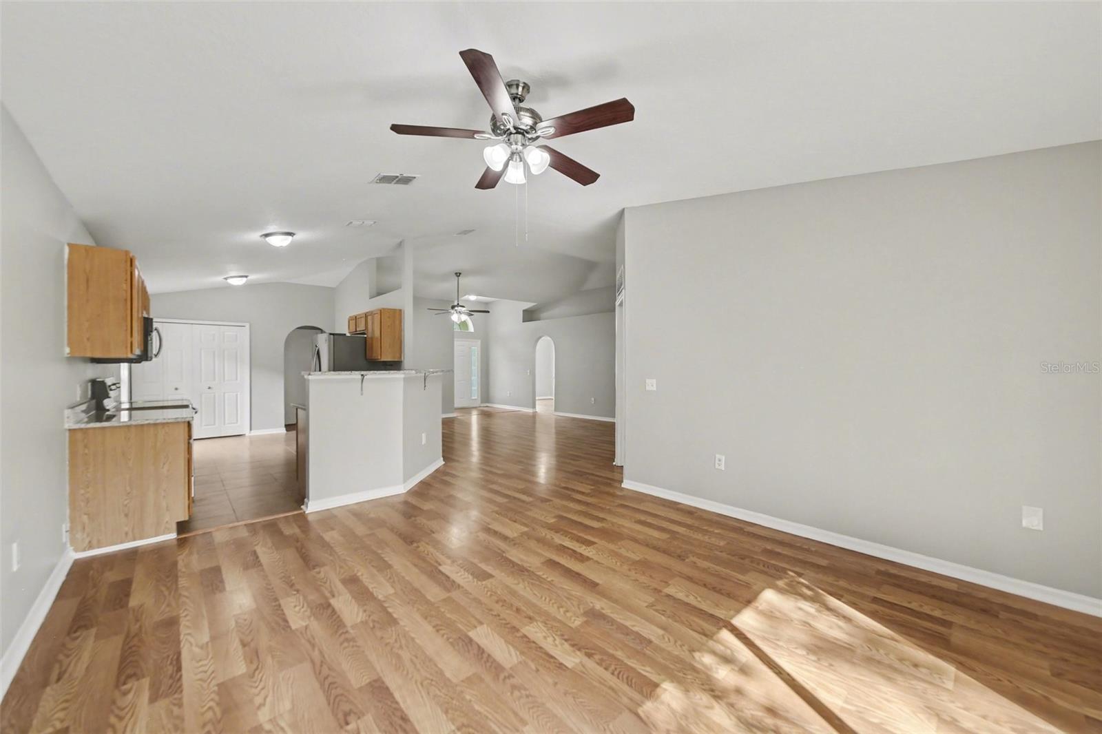 ORVERLOOK/LK GRIFFIN - Residential