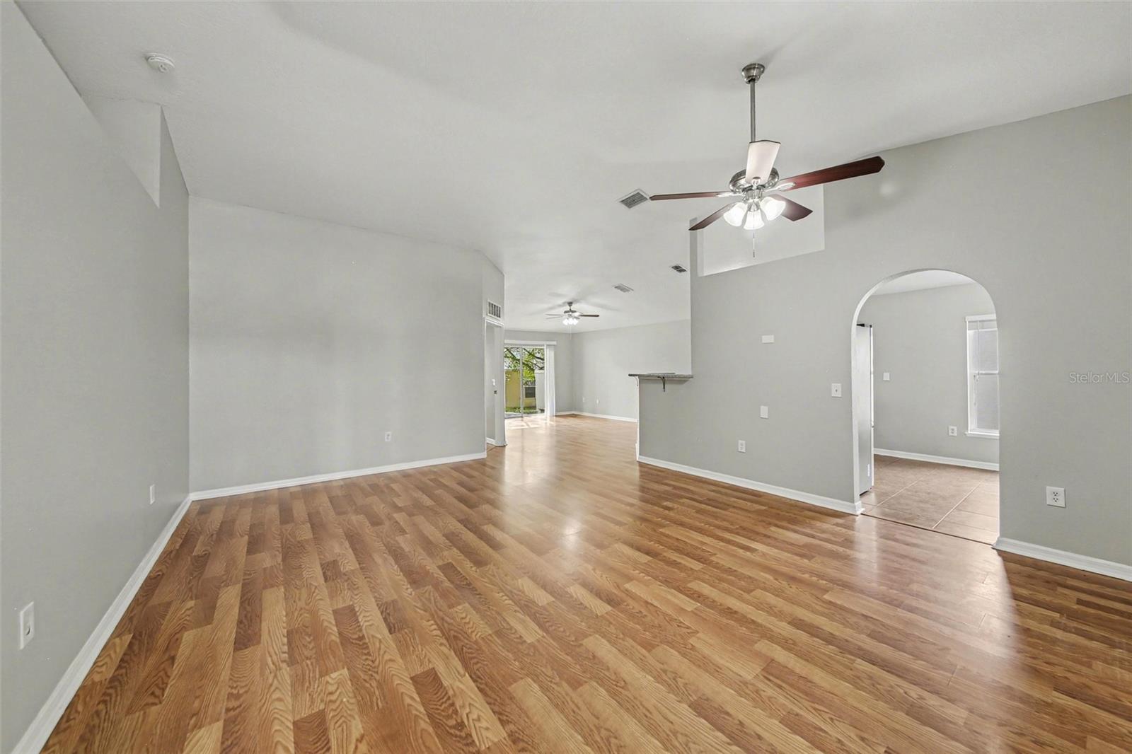 ORVERLOOK/LK GRIFFIN - Residential