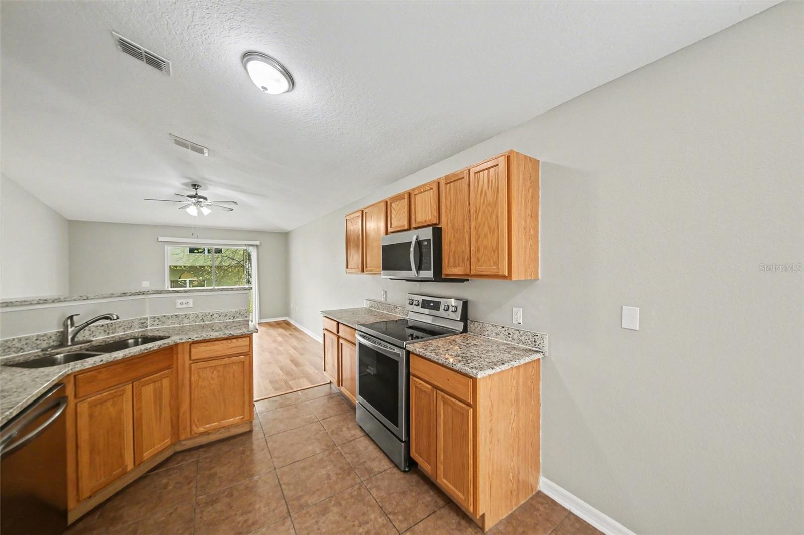 ORVERLOOK/LK GRIFFIN - Residential