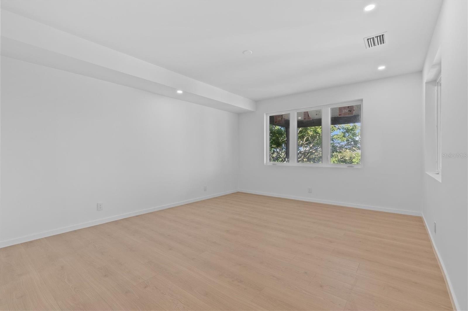 SUNSET POINT 2ND ADD - Residential
