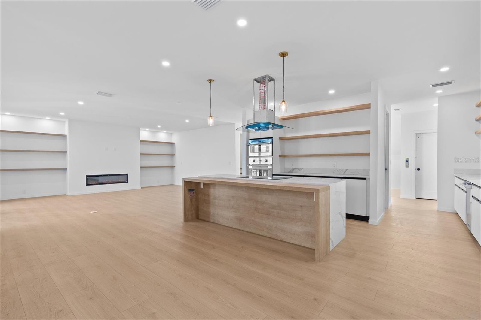 SUNSET POINT 2ND ADD - Residential