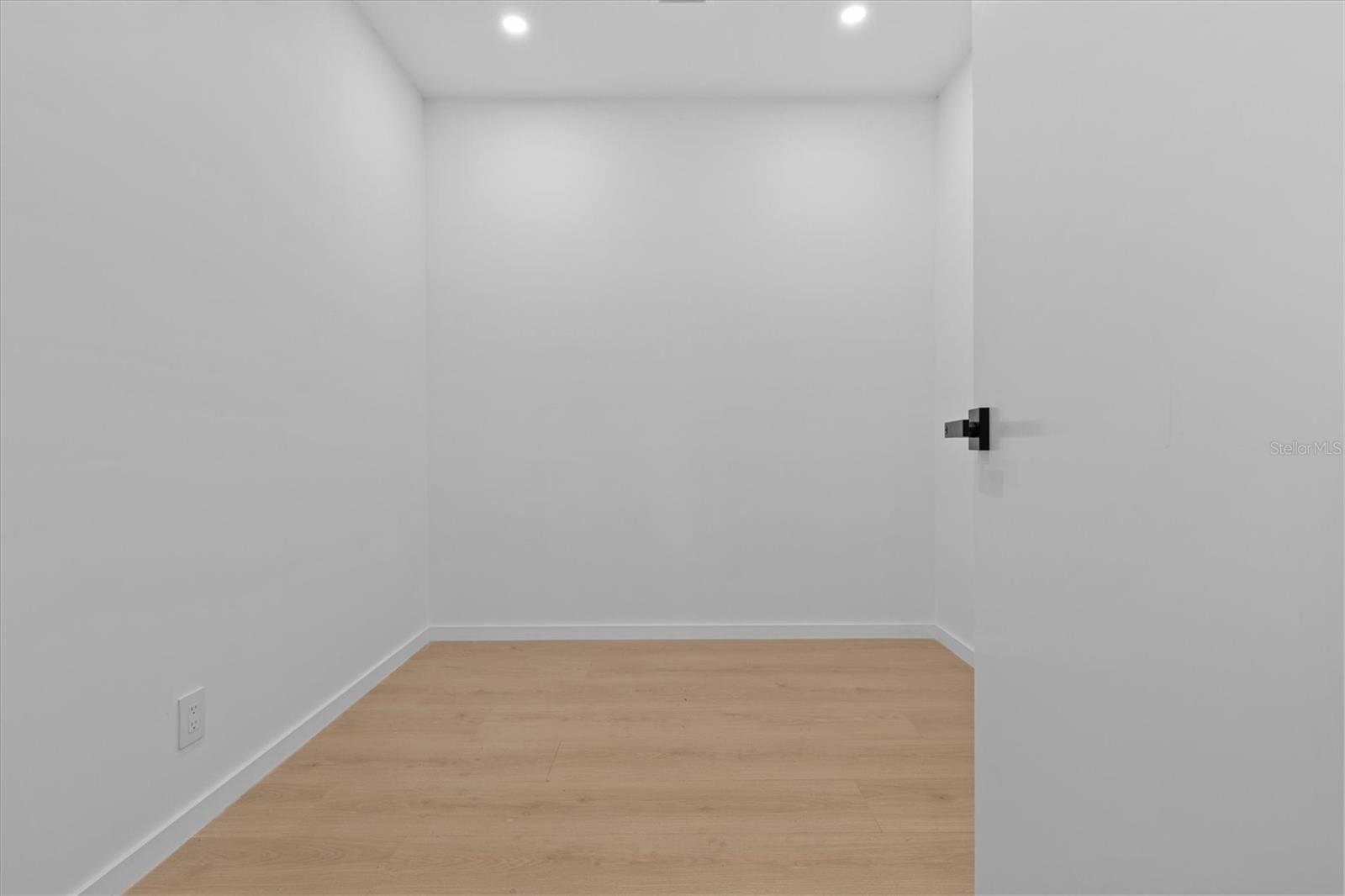 SUNSET POINT 2ND ADD - Residential