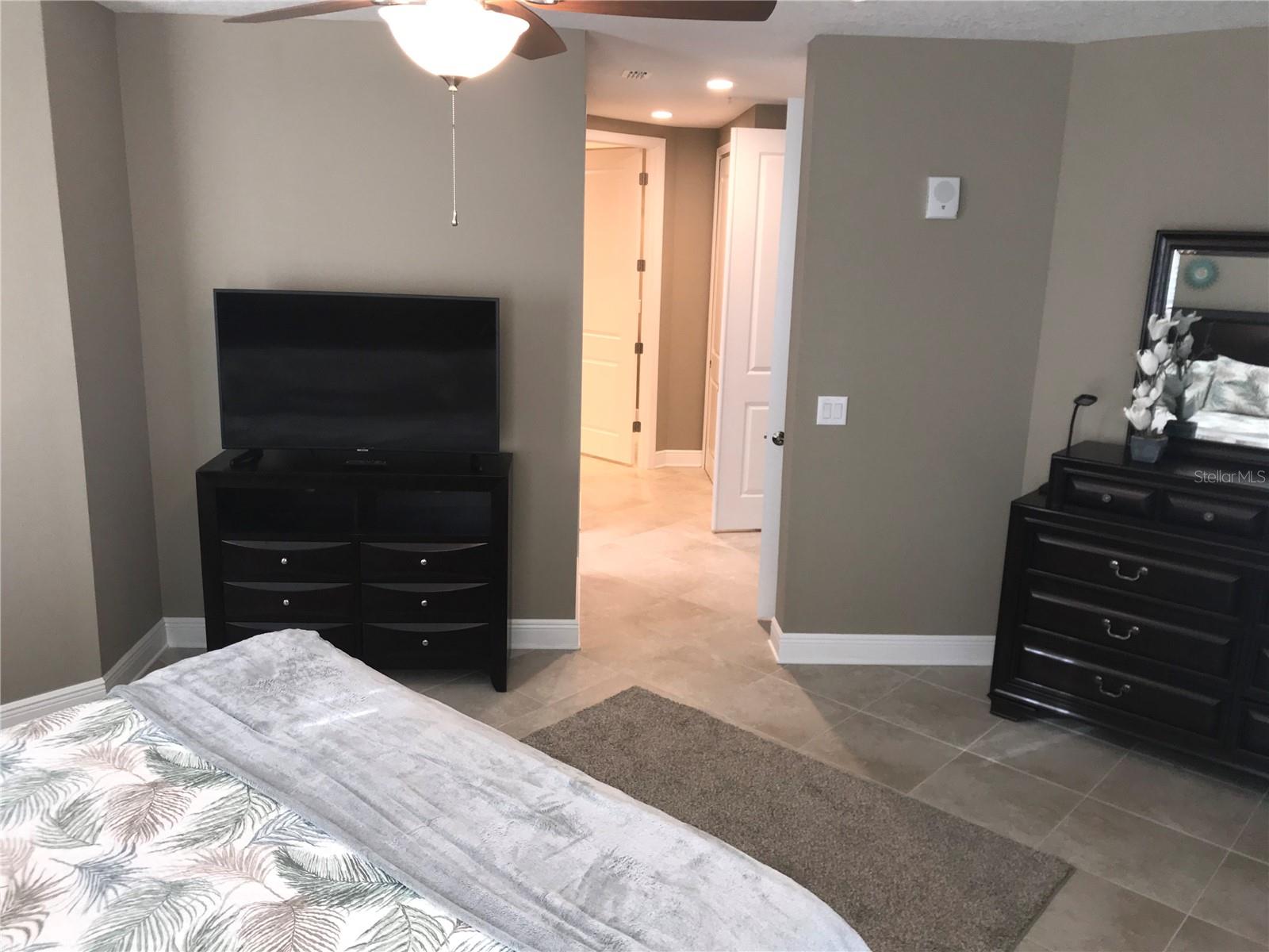 PALMA SOLA BAY CLUB CONDOS - Residential Lease