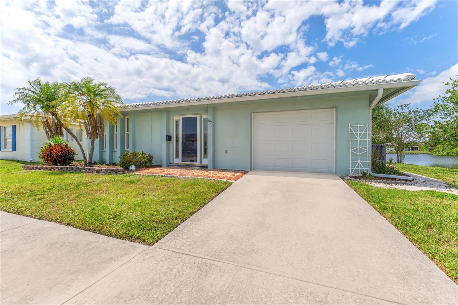5377 SPRINGWOOD BOULEVARD