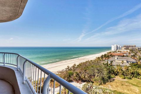 A home in LONGBOAT KEY