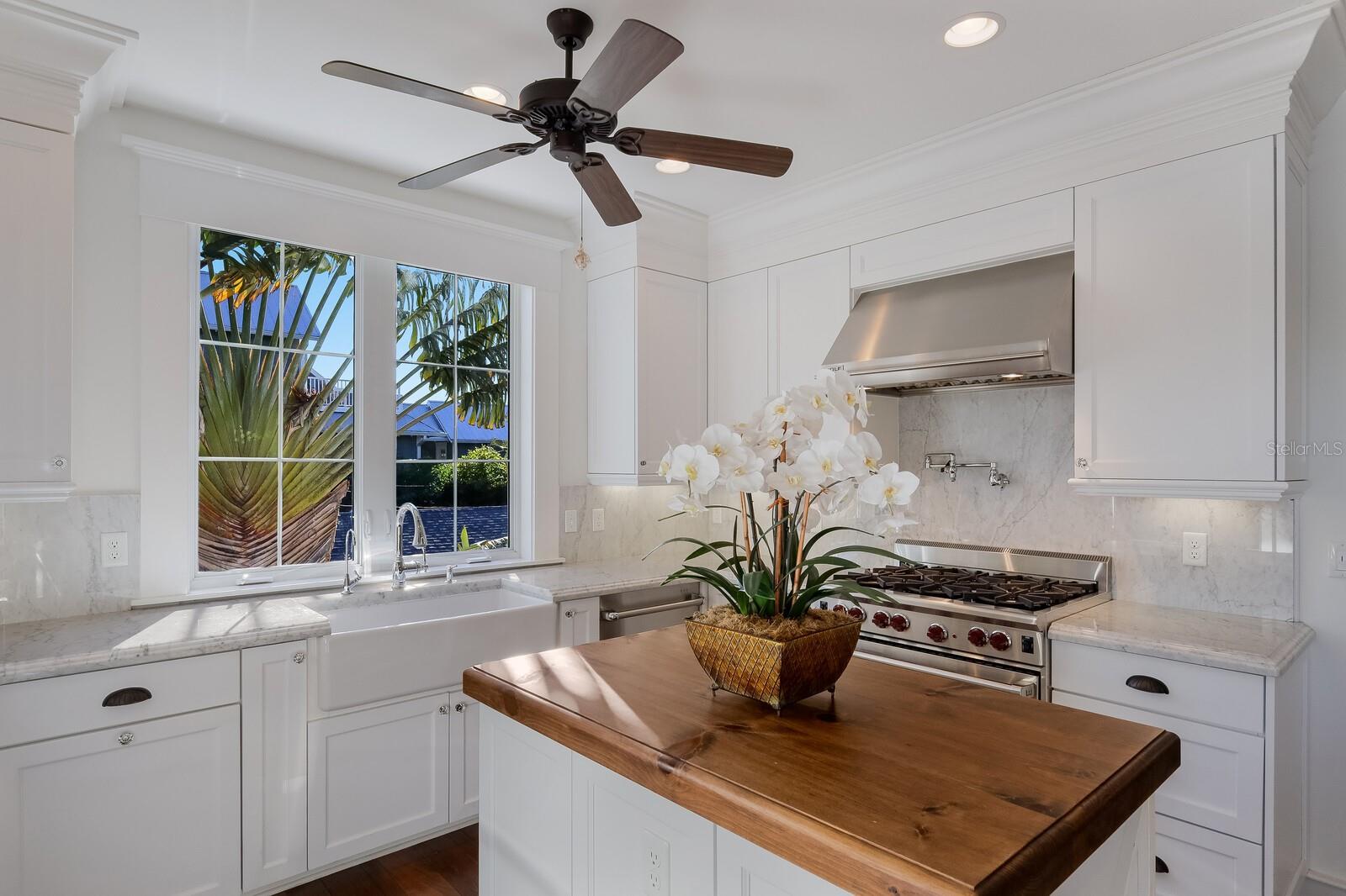 ANNA MARIA BEACH - Residential