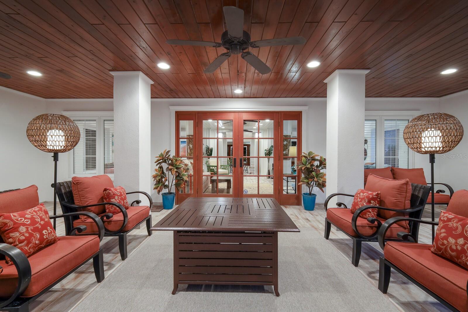 ANNA MARIA BEACH - Residential