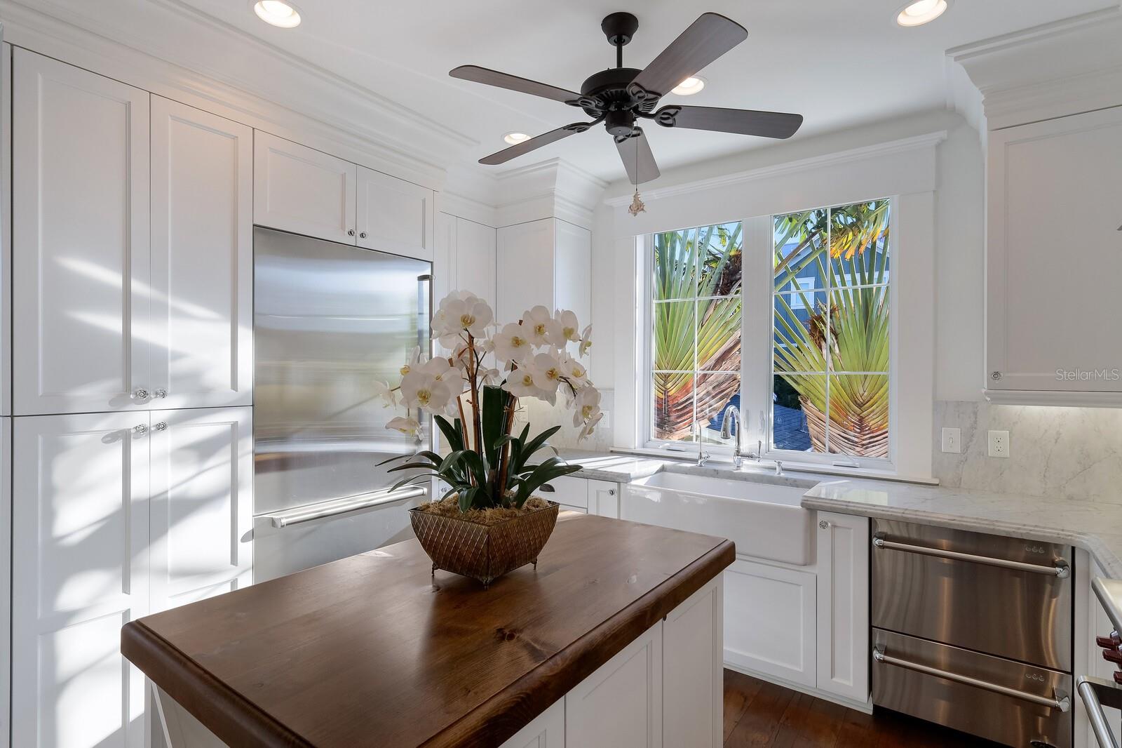 ANNA MARIA BEACH - Residential