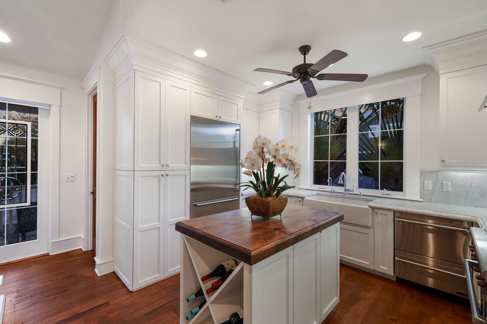 ANNA MARIA BEACH - Residential