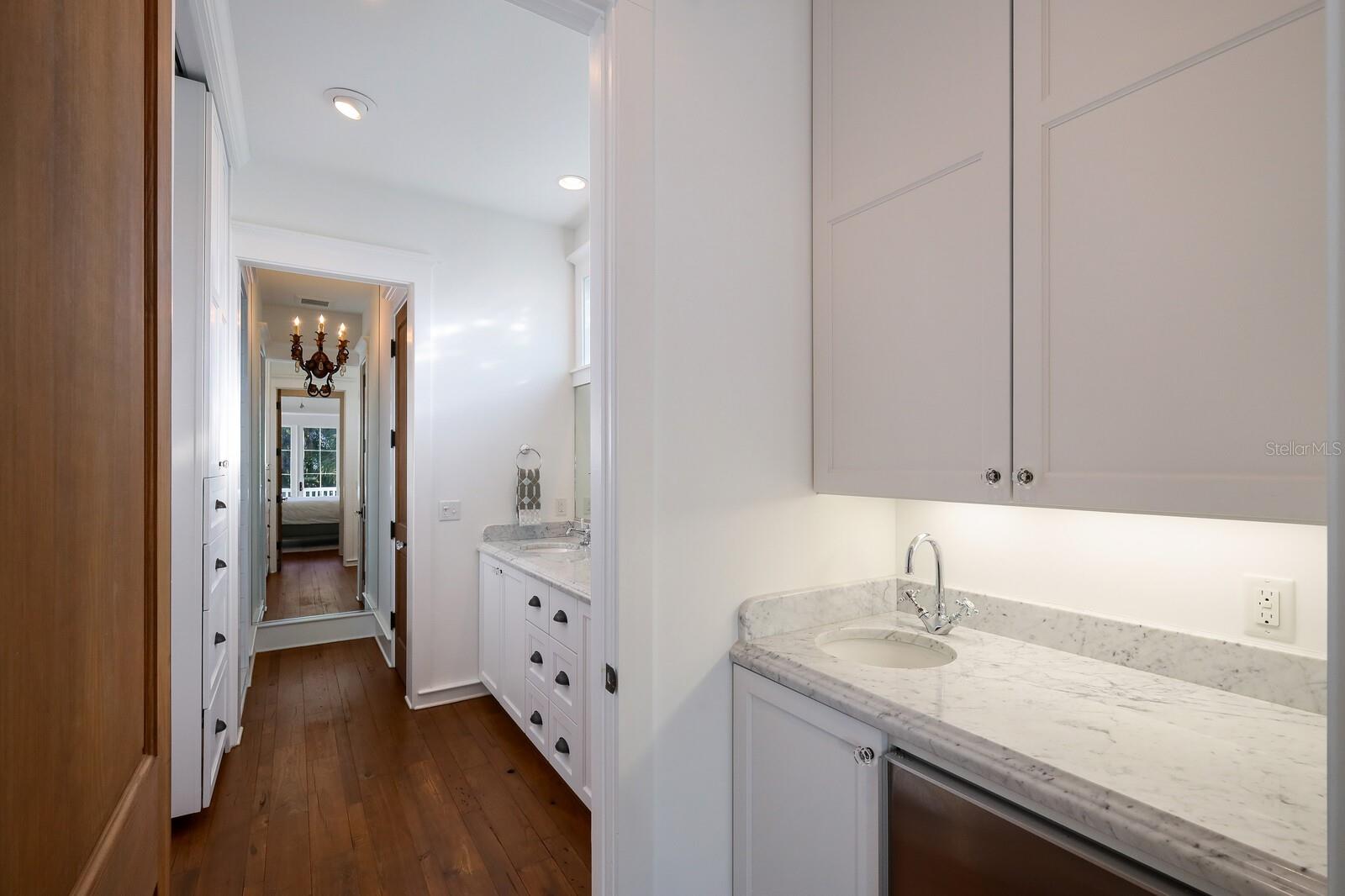 ANNA MARIA BEACH - Residential