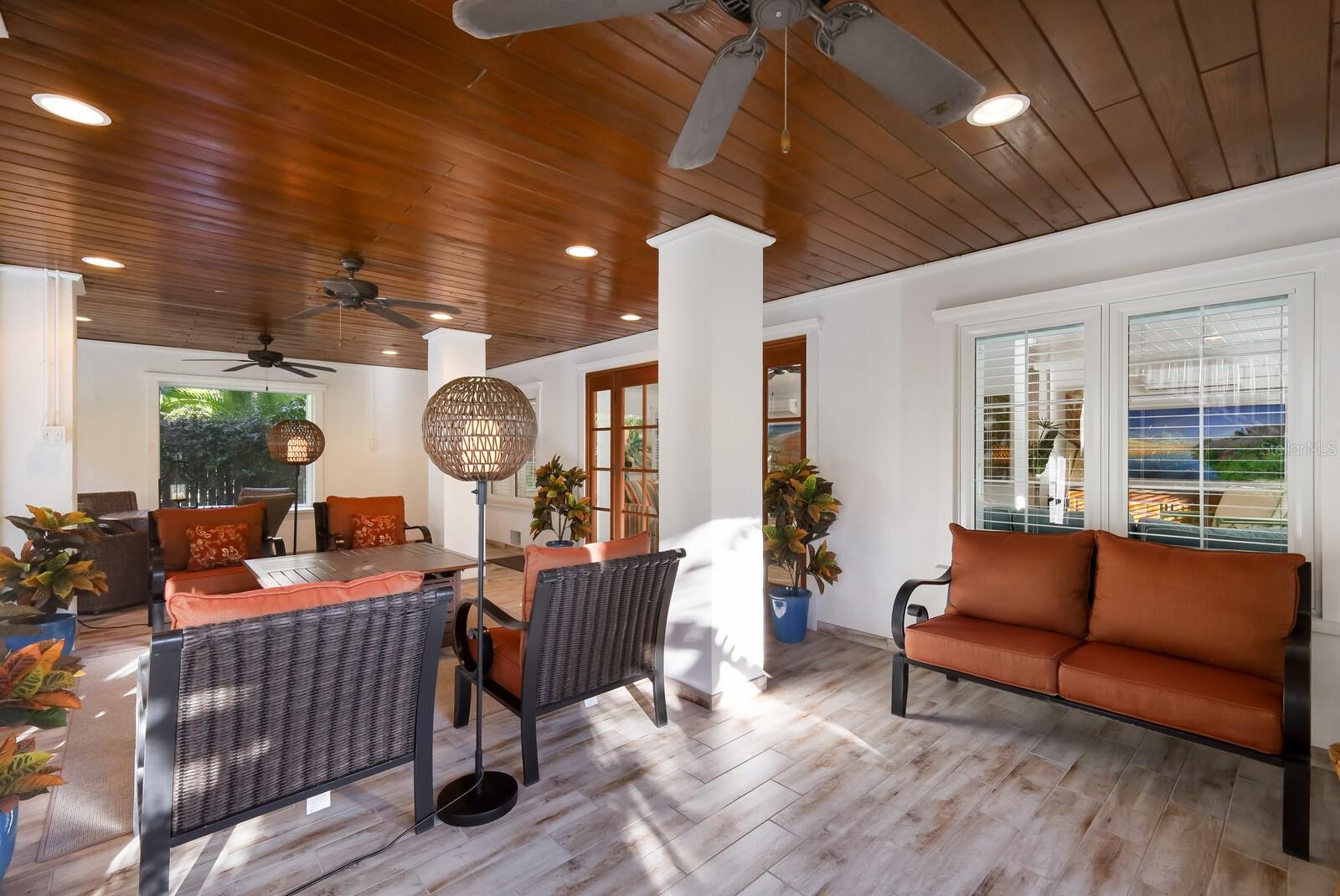 ANNA MARIA BEACH - Residential