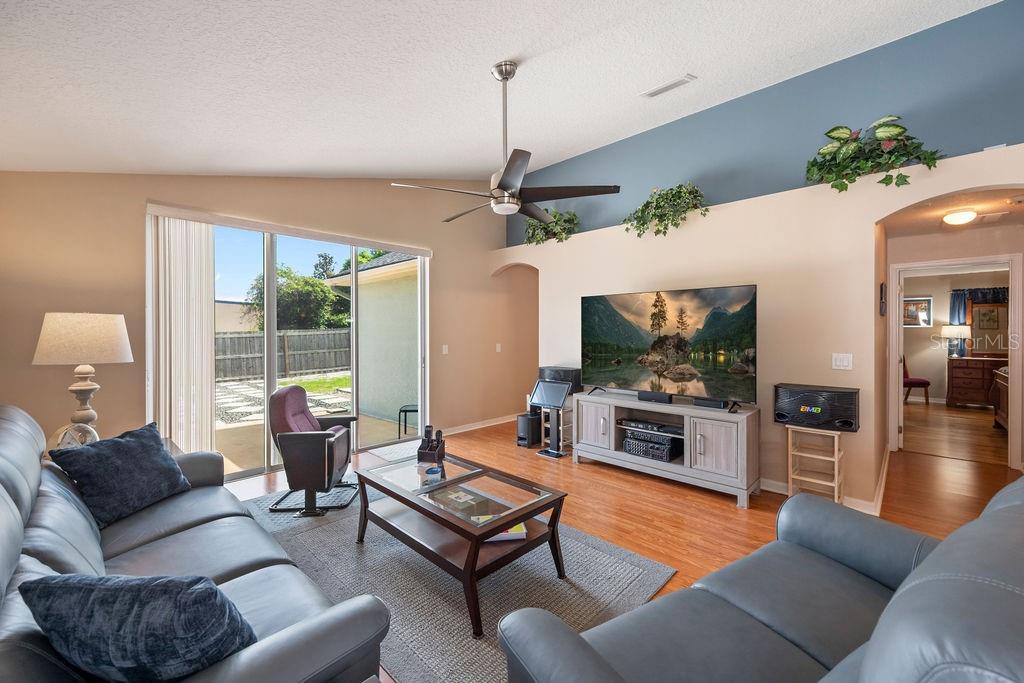 SPRINGVIEW UNIT 07 - Residential