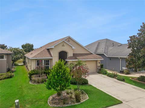 Tiny photo for 8301 Bridgeport Bay Circle, Mount Dora, FL 32757 (MLS # G5108256)