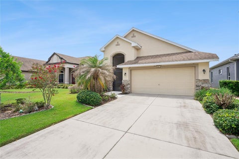 Tiny photo for 8301 Bridgeport Bay Circle, Mount Dora, FL 32757 (MLS # G5108256)