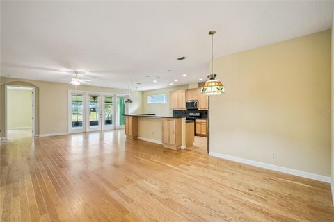 Tiny photo for 8301 Bridgeport Bay Circle, Mount Dora, FL 32757 (MLS # G5108256)