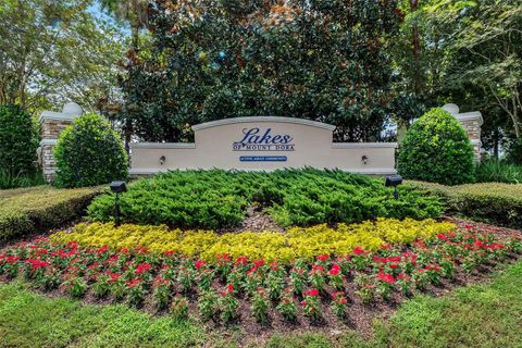 Tiny photo for 8301 Bridgeport Bay Circle, Mount Dora, FL 32757 (MLS # G5108256)