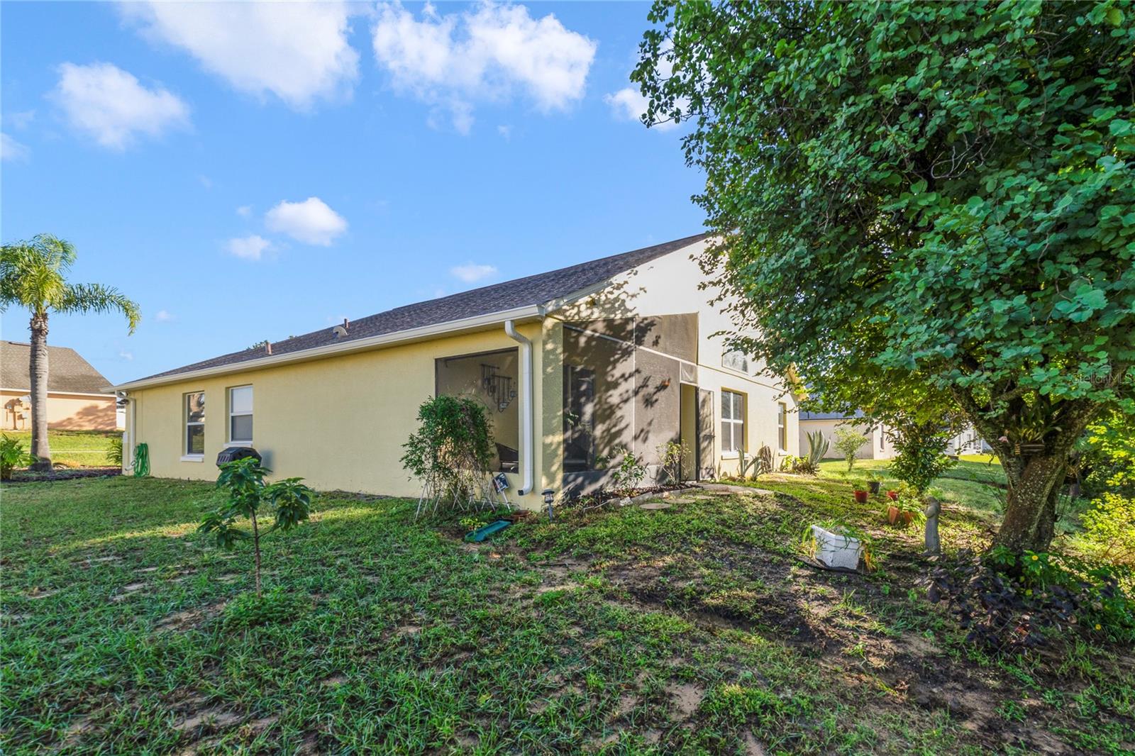 COUNTRY RUNB 45/92 - Residential