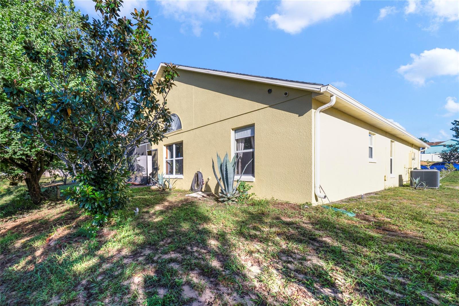 COUNTRY RUNB 45/92 - Residential