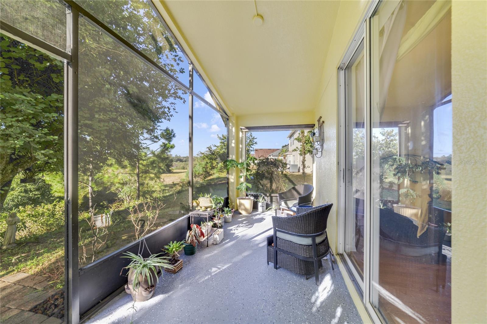 COUNTRY RUNB 45/92 - Residential